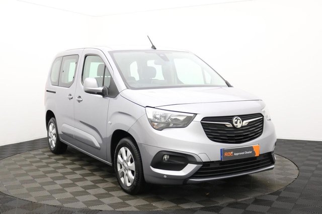 2019 Vauxhall Combo Life 1.2L Energy 5dr - Photo 5