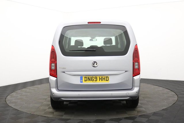 2019 Vauxhall Combo Life 1.2L Energy 5dr - Photo 10