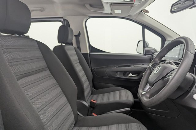2019 Vauxhall Combo Life 1.2L Energy 5dr - Photo 3