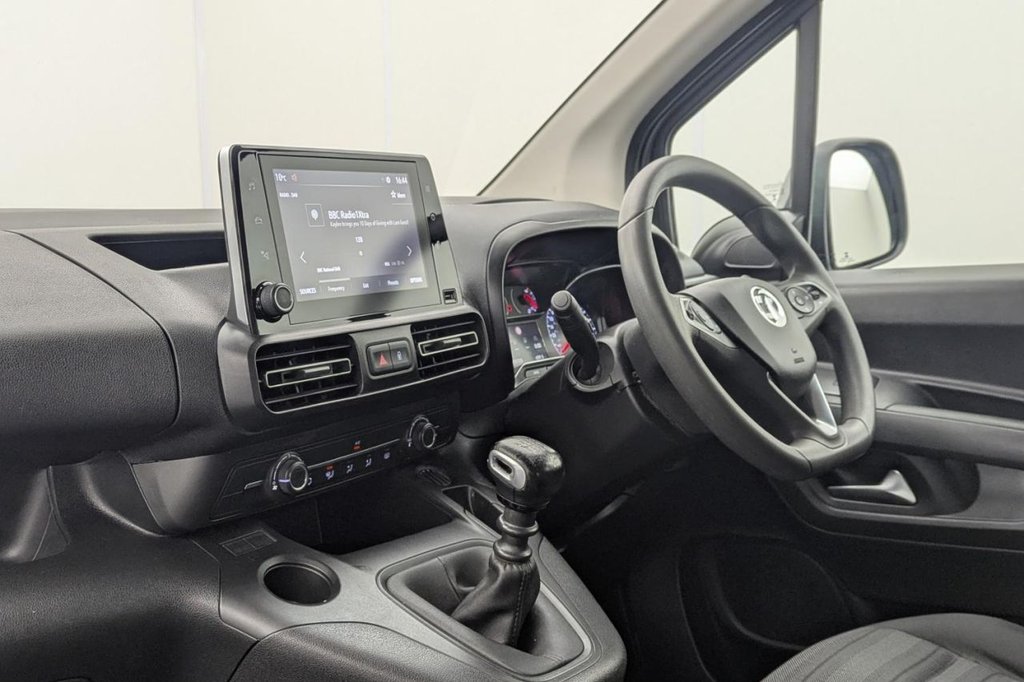 USED 2019 69 VAUXHALL COMBO LIFE 1.2 Turbo GPF Energy MPV 5dr Petrol Manual Euro 6 (s/s) (110 ps) Car Play, 16" Alloys, Sensors