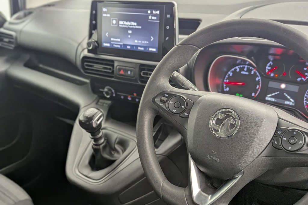 USED 2019 69 VAUXHALL COMBO LIFE 1.2 Turbo GPF Energy MPV 5dr Petrol Manual Euro 6 (s/s) (110 ps) Car Play, 16" Alloys, Sensors