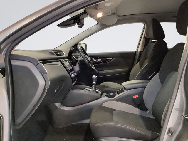 2019 Nissan Qashqai 1.3L N-Connecta 5dr - Photo 12