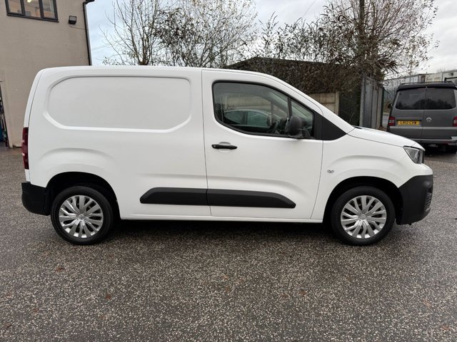 2020 PEUGEOT PARTNER 1.5 BlueHDi 1000 Professional Standard Panel Van 5dr Diesel Manual SWB Euro 6 (s/s) (100 bhp) - Photo 8