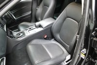 USED 2017 17 JAGUAR XE 2.0d Portfolio Saloon 4dr Diesel Auto AWD Euro 6 (s/s) (240 ps) 