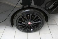 USED 2017 17 JAGUAR XE 2.0d Portfolio Saloon 4dr Diesel Auto AWD Euro 6 (s/s) (240 ps) 