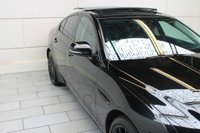 USED 2017 17 JAGUAR XE 2.0d Portfolio Saloon 4dr Diesel Auto AWD Euro 6 (s/s) (240 ps) 