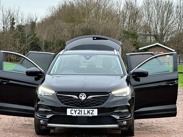 2021 VAUXHALL GRANDLAND X - Photo 8