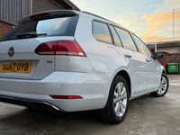 USED 2017 67 VOLKSWAGEN GOLF 1.6 TDI BlueMotion Tech SE Nav Estate 5dr Diesel DSG Euro 6 (s/s) (115 ps) DSG Auto | Sat Nav | Long MOT