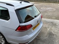 USED 2017 67 VOLKSWAGEN GOLF 1.6 TDI BlueMotion Tech SE Nav Estate 5dr Diesel DSG Euro 6 (s/s) (115 ps) DSG Auto | Sat Nav | Long MOT