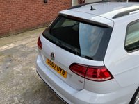 USED 2017 67 VOLKSWAGEN GOLF 1.6 TDI BlueMotion Tech SE Nav Estate 5dr Diesel DSG Euro 6 (s/s) (115 ps) DSG Auto | Sat Nav | Long MOT