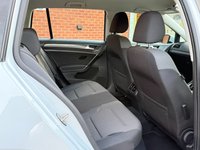 USED 2017 67 VOLKSWAGEN GOLF 1.6 TDI BlueMotion Tech SE Nav Estate 5dr Diesel DSG Euro 6 (s/s) (115 ps) DSG Auto | Sat Nav | Long MOT