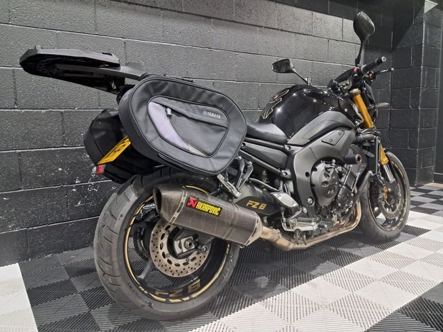 View our YAMAHA FZ8