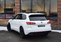 USED 2021 21 VOLKSWAGEN TOUAREG 3.0 TDI V6 Black Edition SUV 5dr Diesel Tiptronic 4Motion Euro 6 (s/s) (286 ps) PAN ROOF / FULL VW HISTORY