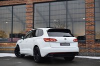 USED 2021 21 VOLKSWAGEN TOUAREG 3.0 TDI V6 Black Edition SUV 5dr Diesel Tiptronic 4Motion Euro 6 (s/s) (286 ps) PAN ROOF / FULL VW HISTORY