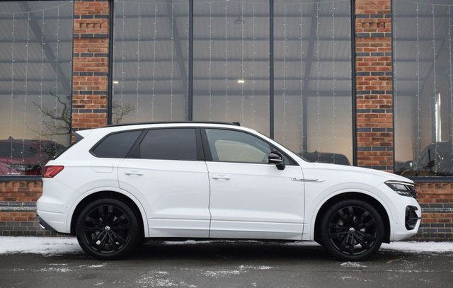 2021 Volkswagen Touareg 3L Black Edition 5dr - Photo 6