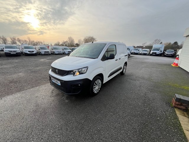 2021 Peugeot Partner 1.5L Professional 5dr - Photo 3
