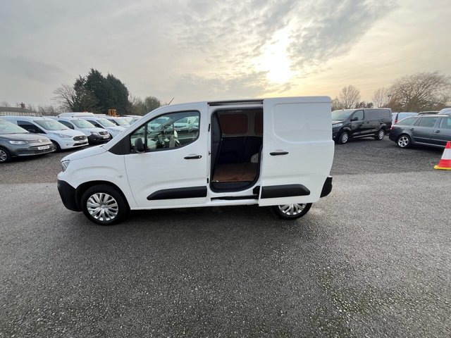 2021 Peugeot Partner 1.5L Professional 5dr - Photo 6