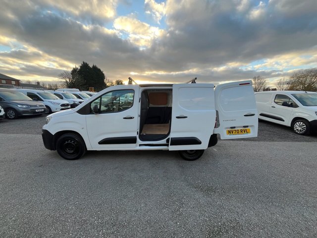 2021 Peugeot Partner 1.5L Professional 5dr - Photo 6