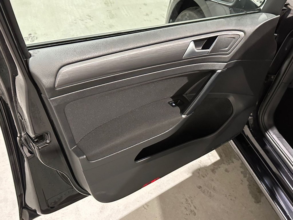 USED 2019 19 VOLKSWAGEN GOLF 1.5 TSI EVO Match Estate 5dr Petrol DSG Euro 6 (s/s) (130 ps) 