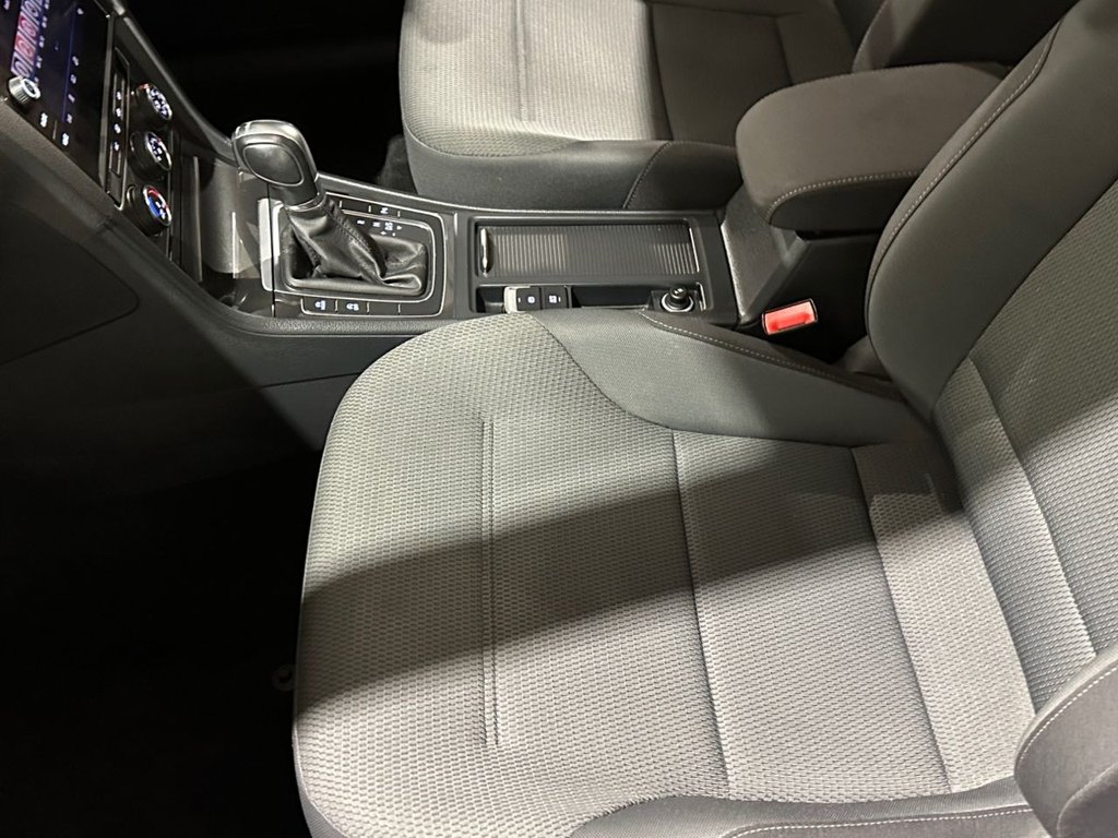 USED 2019 19 VOLKSWAGEN GOLF 1.5 TSI EVO Match Estate 5dr Petrol DSG Euro 6 (s/s) (130 ps) 