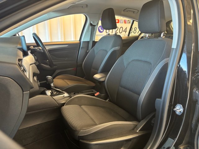2022 Ford Focus 1L Trend 5dr - Photo 12