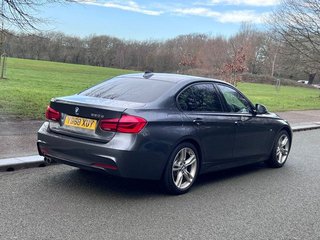 2018 BMW 3 Series 2L M Sport 4dr - Photo 6