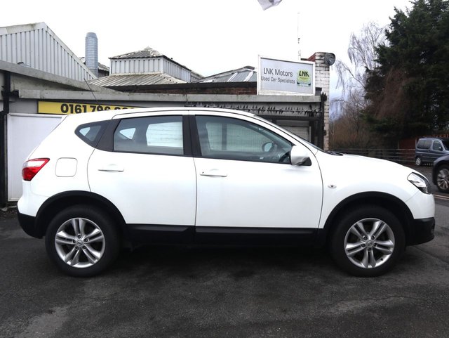 2011 Nissan Qashqai 1.5L Acenta 5dr - Photo 2