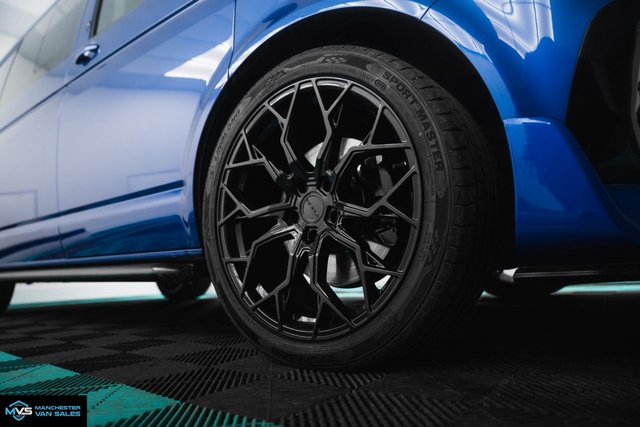 2024 Volkswagen Transporter 2L Highline 5dr - Photo 3