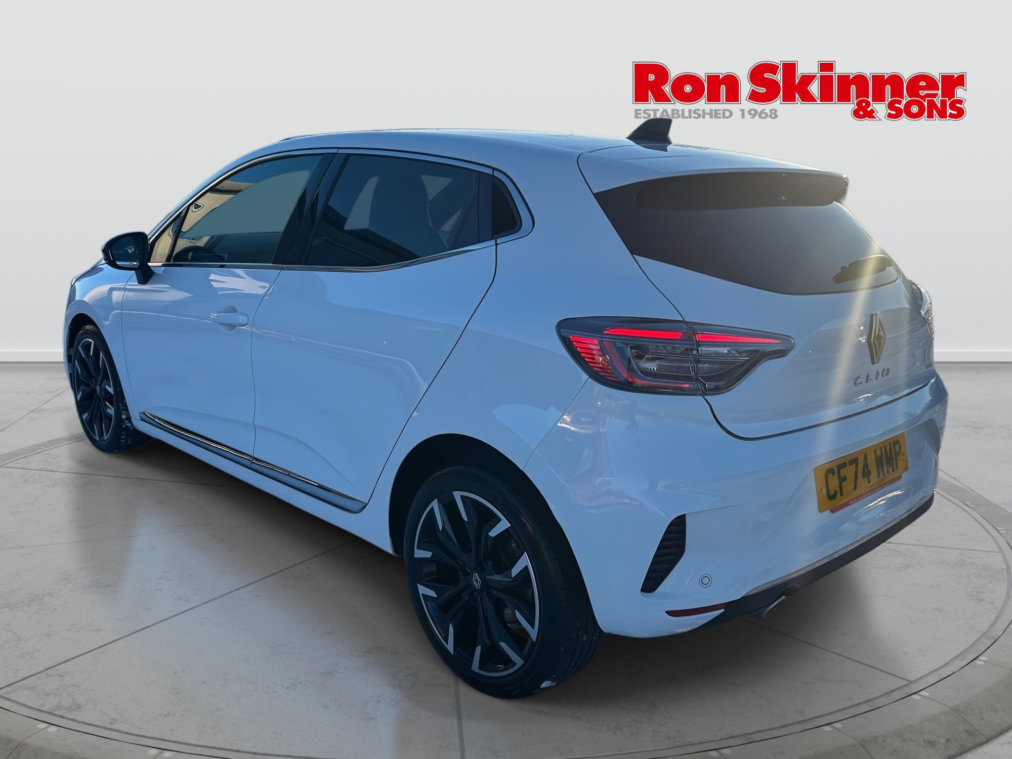 USED 2025 74 RENAULT CLIO 1.0 TCe techno Hatchback 5dr Petrol Manual Euro 6 (s/s) (90 ps) 