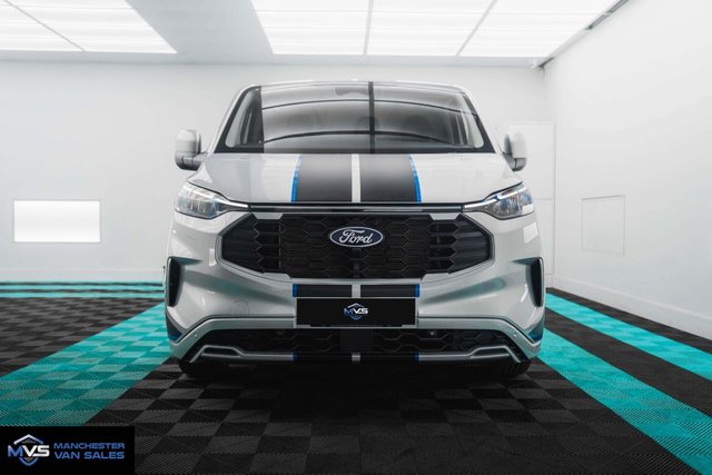 2024 Ford Transit Custom 2L Sport 5dr - Photo 2