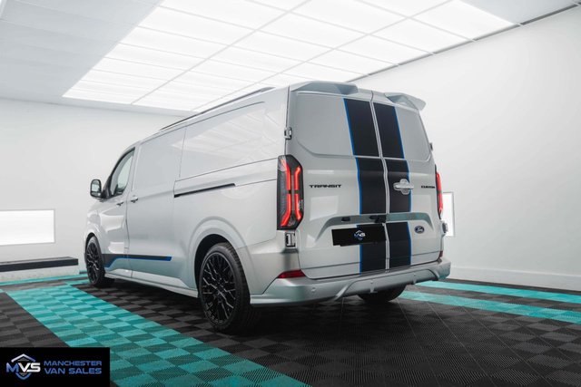2024 Ford Transit Custom 2L Sport 5dr - Photo 4