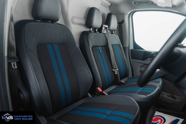 2024 Ford Transit Custom 2L Sport 5dr - Photo 10