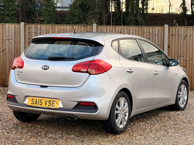 2015 KIA CEED - Photo 5