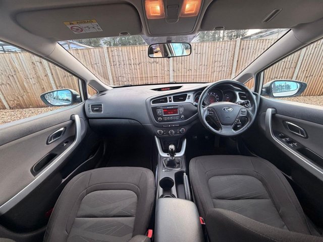 2015 KIA CEED - Photo 9