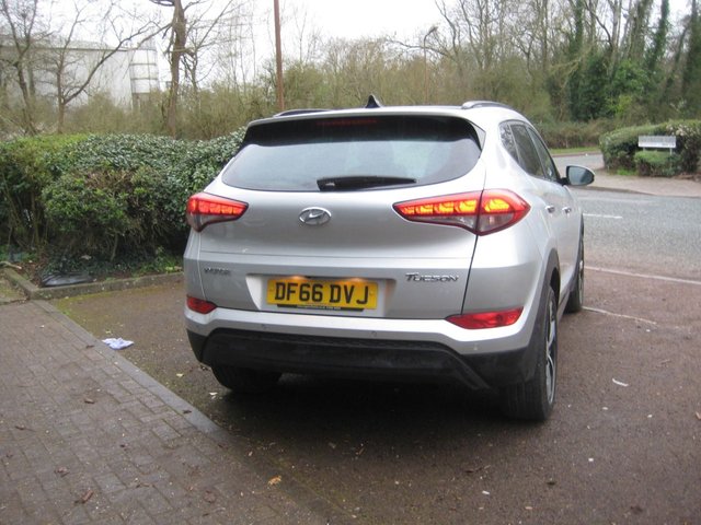 2016 HYUNDAI TUCSON 1.7 CRDi Blue Drive Premium SE SUV 5dr Diesel DCT Euro 6 (s/s) (141 ps) - Photo 10