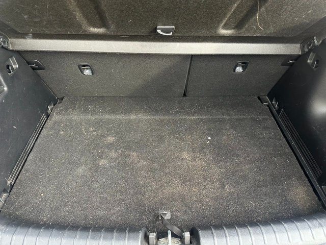 2019 KIA STONIC 1.6 CRDi First Edition SUV 5dr Diesel Manual Euro 6 (s/s) (108 bhp) - Photo 11