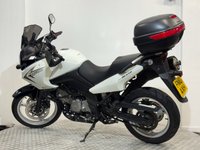 USED 2010 10 SUZUKI V-STROM 650 BASH PLATE - TOP BOX COMES WITH NEW MOT AND WARRANTY