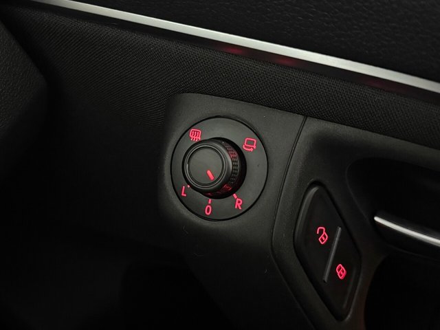 2017 VOLKSWAGEN POLO 1.2 TSI Match Edition Hatchback 5dr Petrol Manual Euro 6 (s/s) (90 ps) - Photo 6