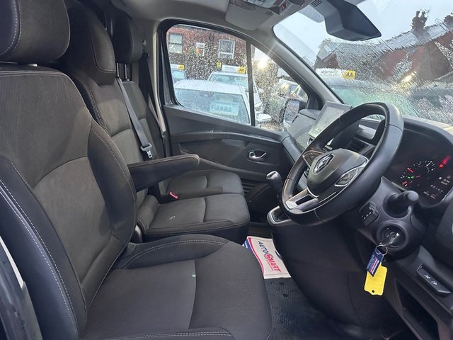 2023 RENAULT TRAFIC - Photo 10