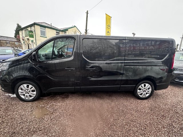 2023 RENAULT TRAFIC - Photo 6