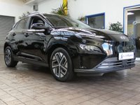 USED 2022 72 HYUNDAI KONA 64kWh Ultimate SUV 5dr Electric Auto (10.5kW Charger) (204 ps) SAT NAV LEATHER CAMERA ANDROID APPLE CARPLAY PARKING SENSORS 1 OWNERS SERVICE HISTORY WARRANTY