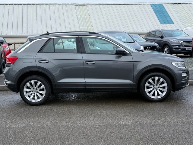 2019 VOLKSWAGEN T-ROC 1.5 TSI GPF EVO SE SUV 5dr Petrol DSG Euro 6 (s/s) (150 ps) - Photo 2