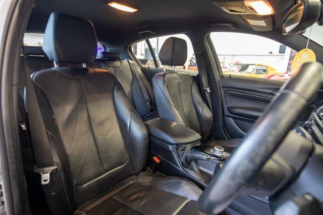 2018 BMW 1 Series 1.5L M Sport 5dr - Photo 3