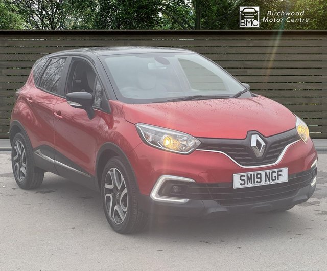 2019 Renault Captur 0.9 TCe ENERGY Iconic SUV 5dr Petrol Manual Euro 6 (s/s) (90 ps) photo