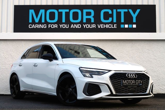2021 21 AUDI A3 2.0 TDI 30 S line Sportback 5dr Diesel Manual Euro 6 (s/s) (116 ps) STUNNING NEW GENERATION MODEL