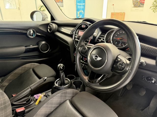 2014 MINI HATCH 2014 2.0 Cooper S Hatchback 3dr Petrol Manual Euro 6 (s/s) (192 ps) - Photo 3