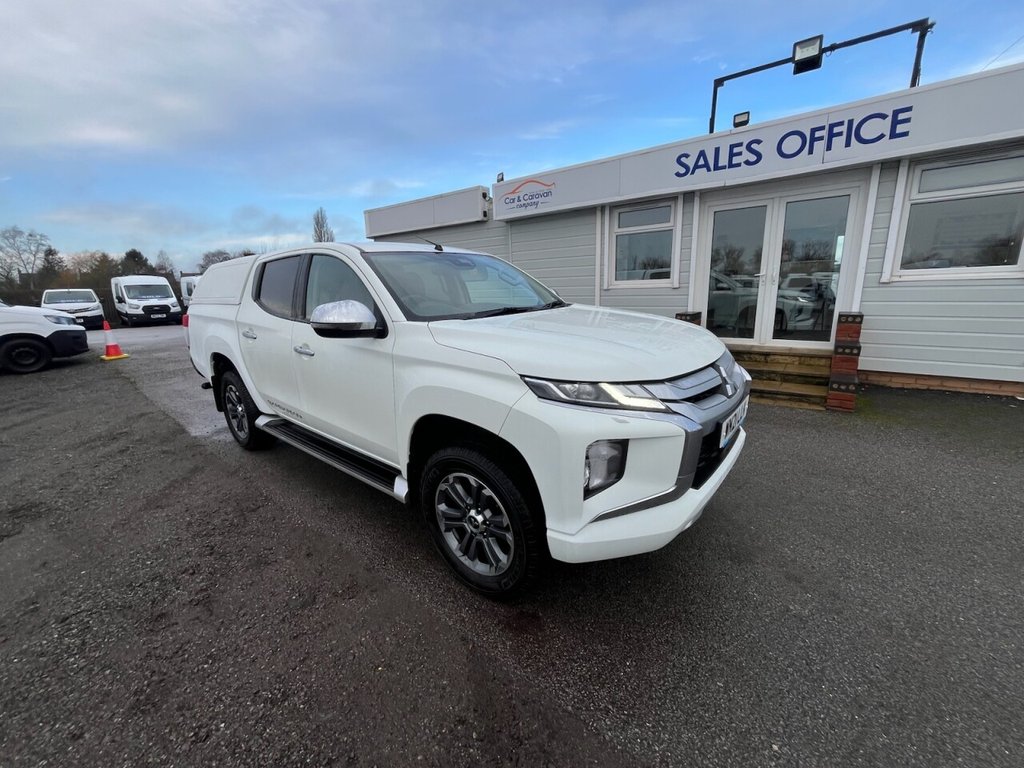 2021 Mitsubishi L200 2.2DI-D Barbarian