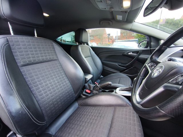 2016 VAUXHALL ASTRA GTC - Photo 10