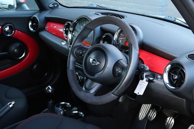 2011 MINI Hatch 1.6L John Cooper Works 3dr - Photo 10
