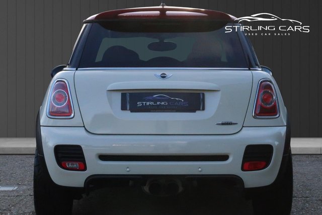 2011 MINI Hatch 1.6L John Cooper Works 3dr - Photo 8